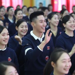 <strong>美容</strong>護(hù)膚行業(yè)在五行中屬于什么行業(yè)？探尋傳統(tǒng)哲學(xué)與現(xiàn)代商業(yè)的契合點(diǎn)